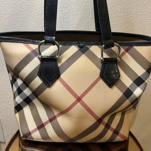 Burberry Regent Nova Check Shopper Tote Small